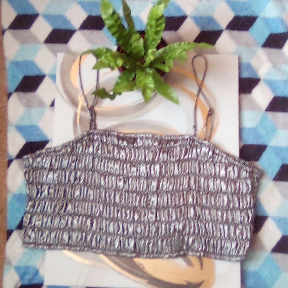 Metallic Silver Top🩶 - Picture 4 of 4